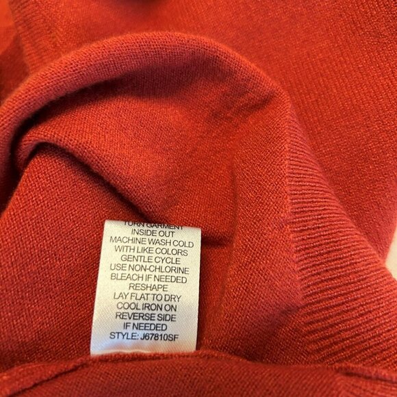 NWOT Love Ellie V-Neck Criss Cross Back Lightweight Long Sleeve Sweater Medium - Picture 5 of 10